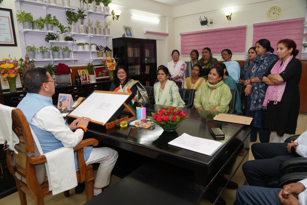 आंगनबाड़ी कार्यकत्रियों की बैठक