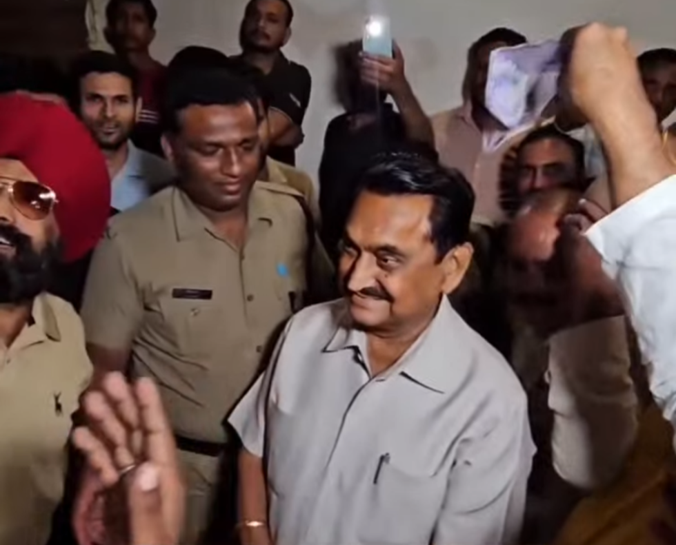 जश्न ही जश्न- कांग्रेस विधायक तिलकराज बेहड़